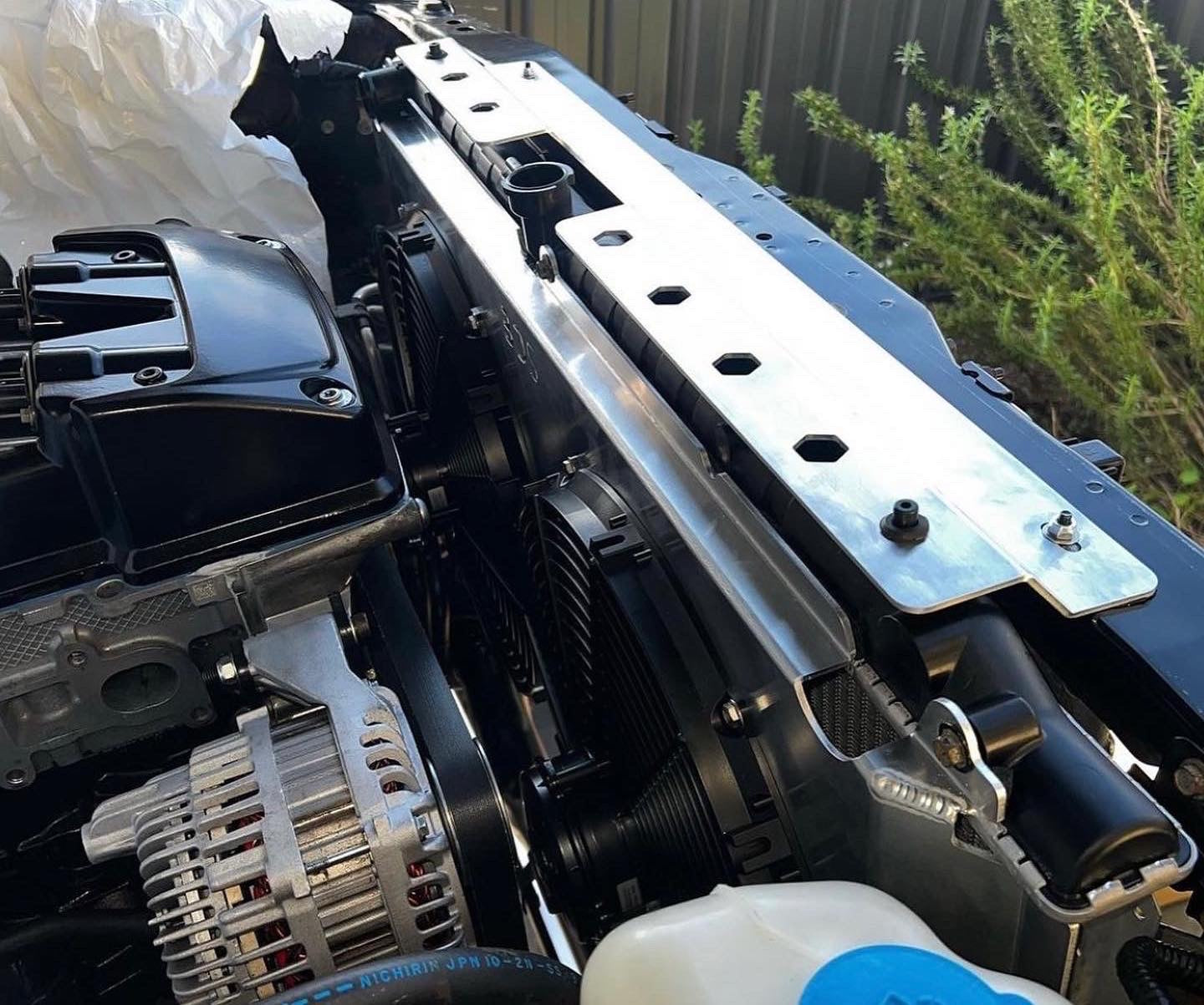 GU Patrol Wide Radiator Shroud - SPAL 16