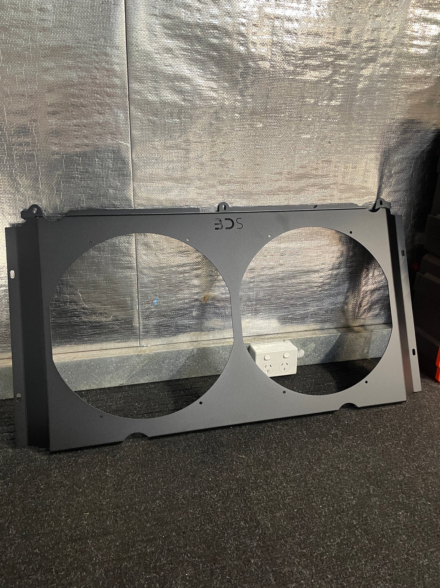 GU Patrol Wide Radiator Shroud - SPAL 16
