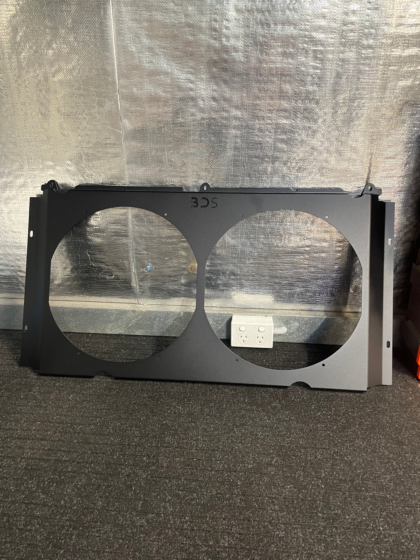 GU Patrol Wide Radiator Shroud - SPAL 16